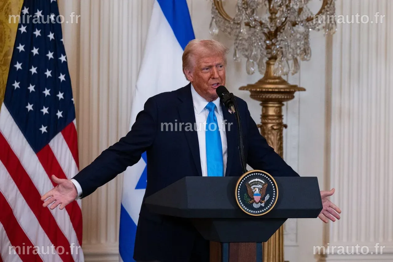 Tirs au gala de la presse à Washington : Donald Trump évoque un « loup solitaire » et souligne les dangers de sa profession