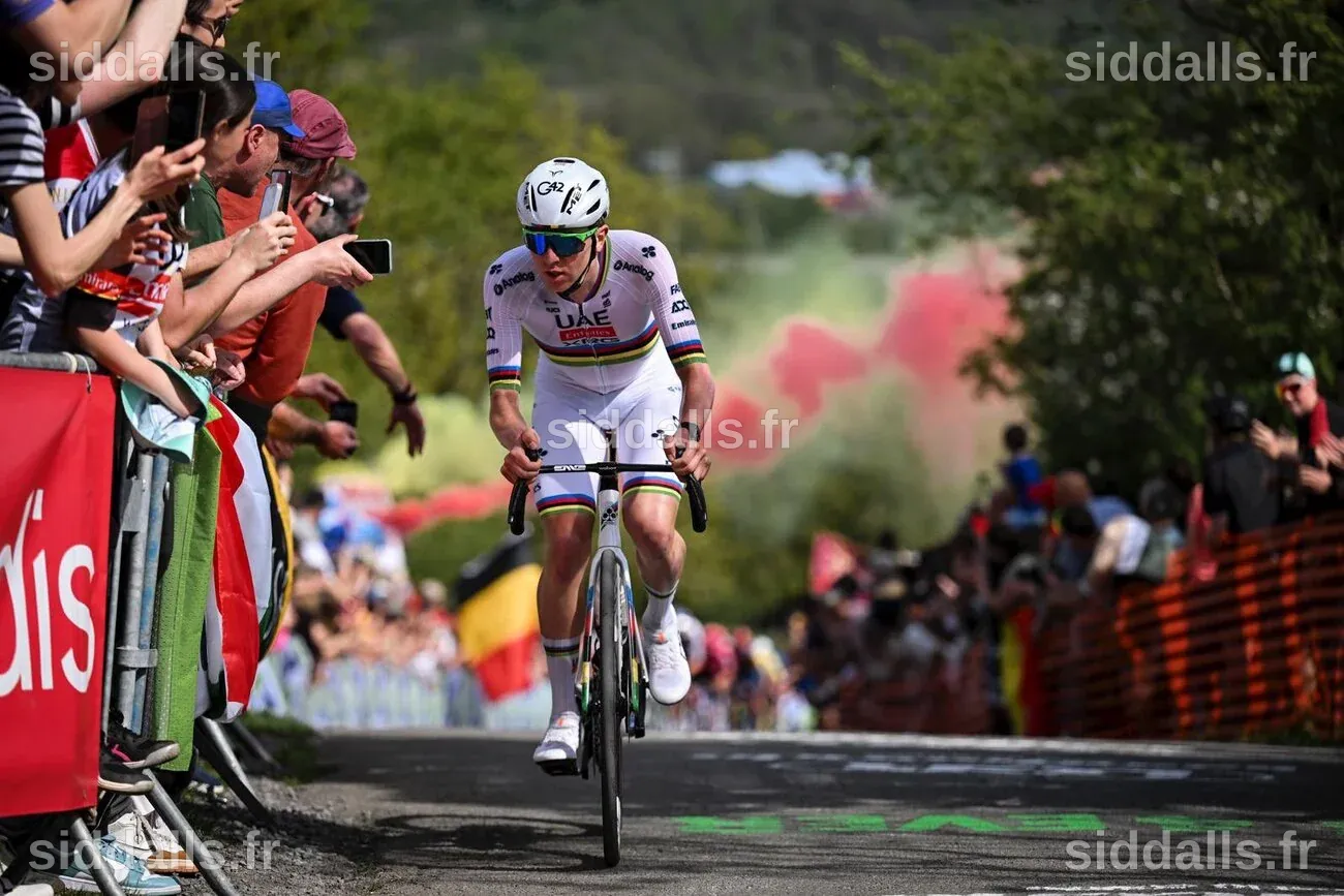 Liège-Bastogne-Liège : Philippe Gilbert s'interroge sur le vélo après une victoire surprenante de Seixas