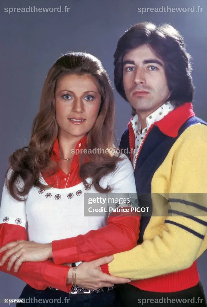Portrait de Sheila et Ringo le 6 juin 1974 à Paris, France. News Photo ...