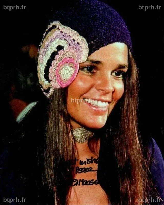 40 Beautiful Portrait Photos of Ali MacGraw in the 1960s and Early ’70s ...