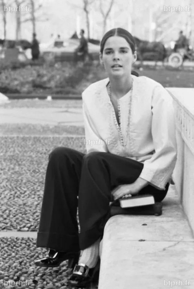 La jeunesse d'Ali MacGraw : Un voyage fascinant à travers le temps
