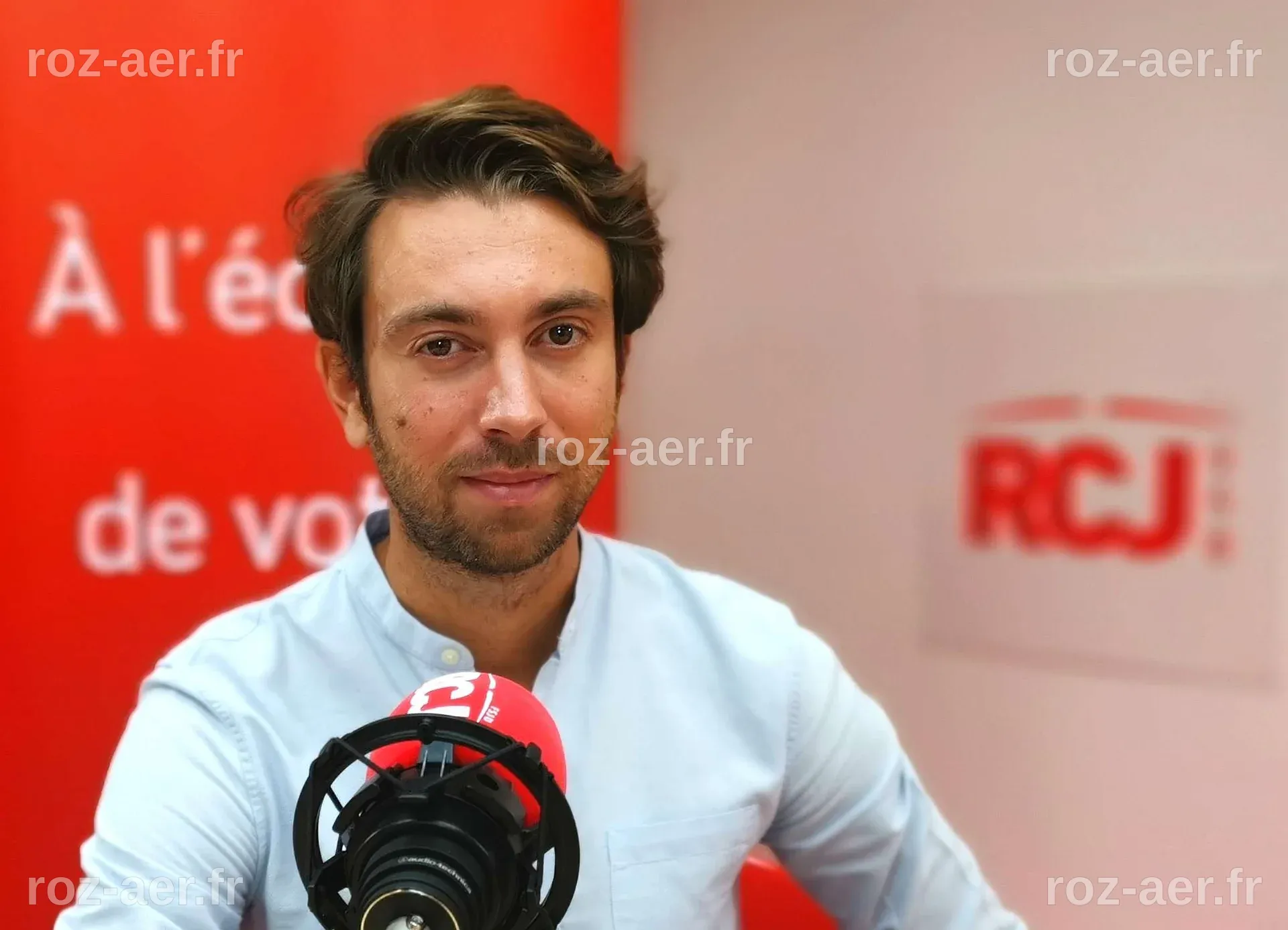 Lucas Jakubowicz : Portrait d'un Journaliste Politique Engagé et Influant