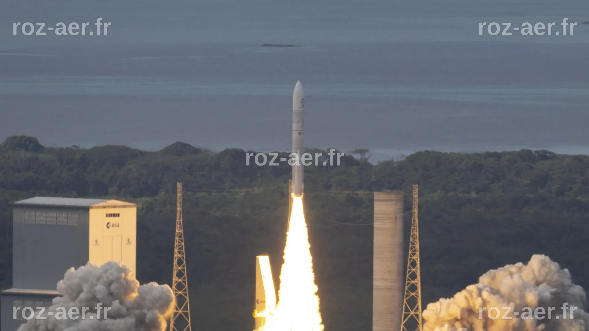 ESA - Europe's new Ariane 6 rocket powers into space
