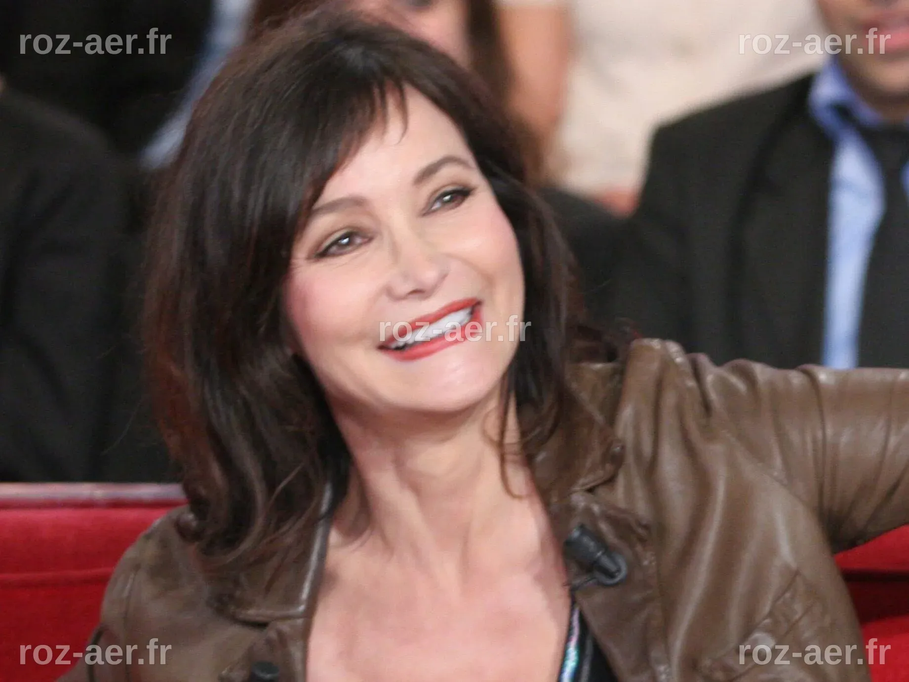 Evelyne Bouix et son parcours : quelle est sa taille véritable? – BEDE ASSO
