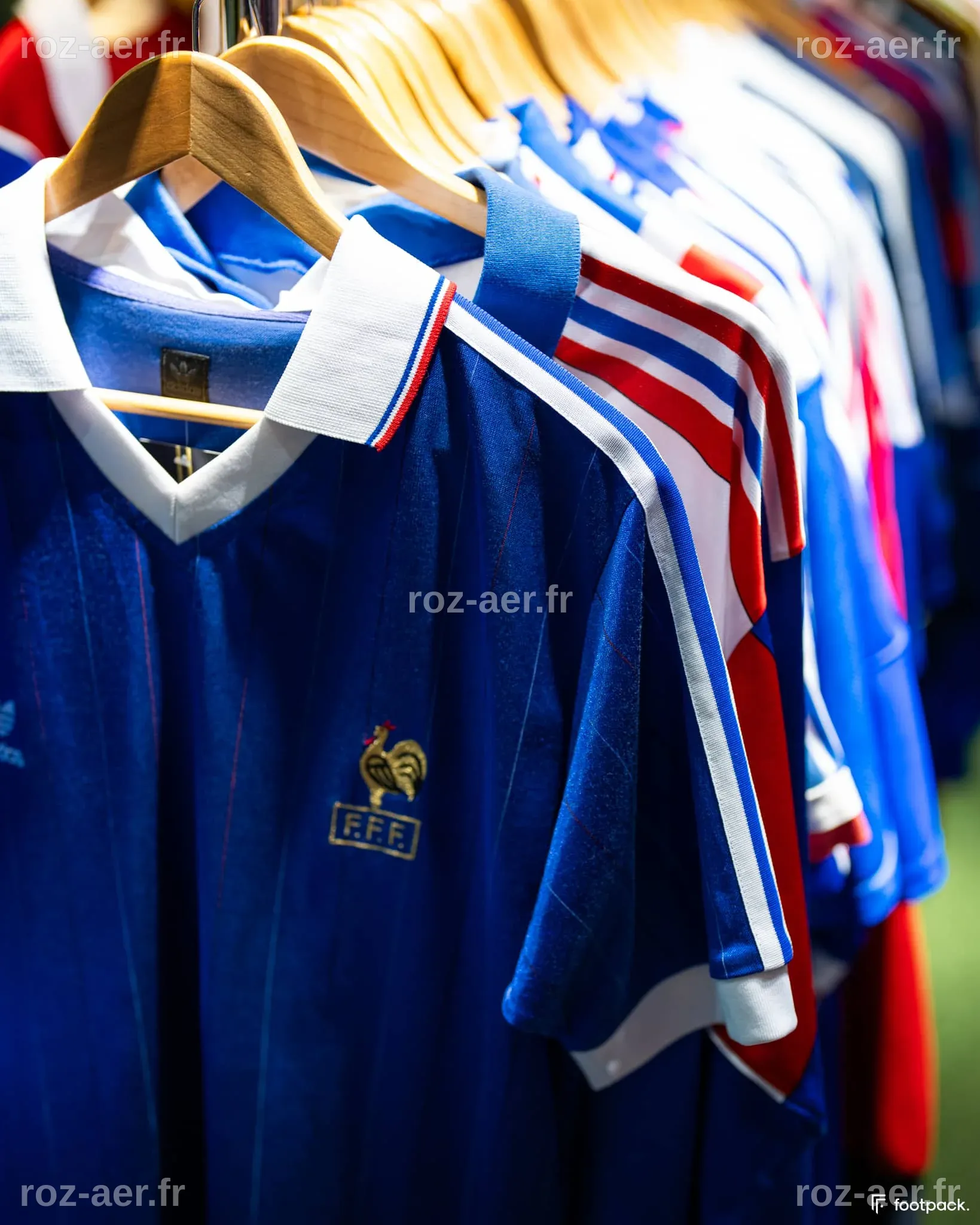 Le marché florissant des maillots de football vintage : la nostalgie se transforme en or