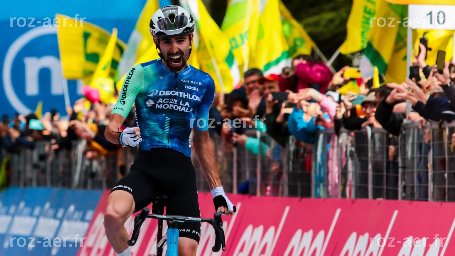 Le nouveau prodige Paul Seixas remporte le Tour de l'Avenir - mesinfos