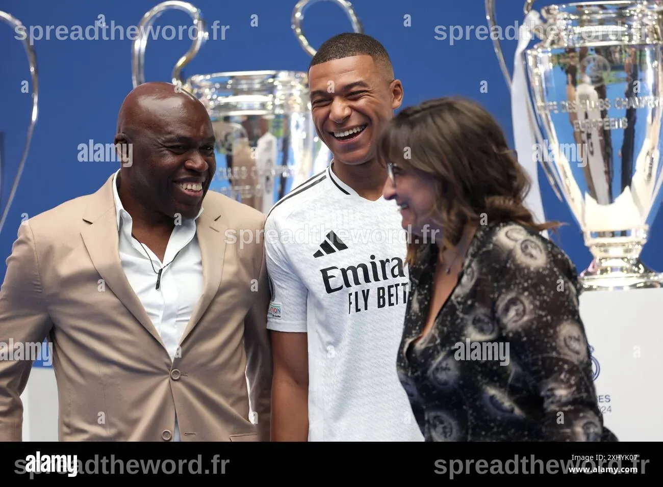 New Real Madrid player Kylian Mbappe with parents Wilfried Mbappe and ...