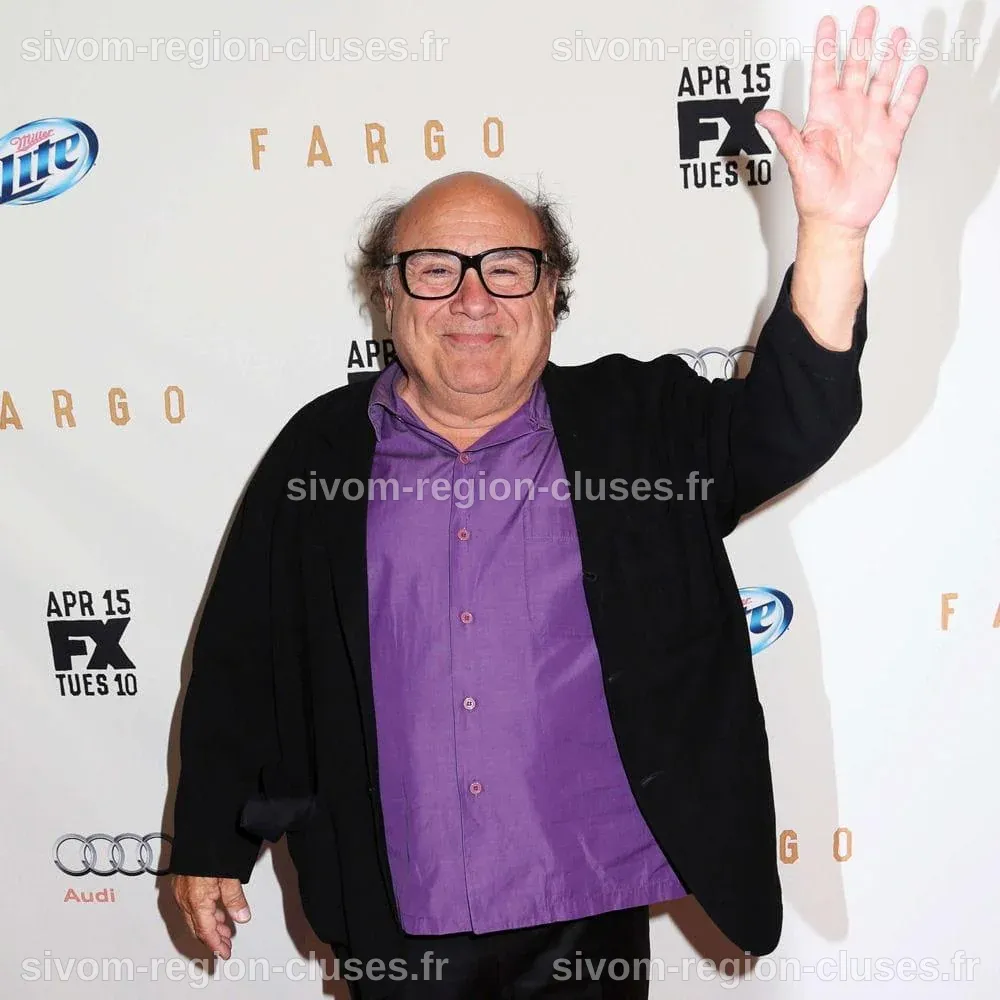La Taille de Danny DeVito : Tout Ce Que Vous Devez Savoir