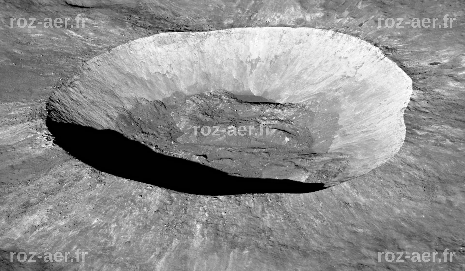 Un astéroïde 'décapité' étrange aurait formé le plus grand cratère d'impact de la Lune. Les astronautes d'Artemis de la NASA pourraient atterrir près de cette preuve