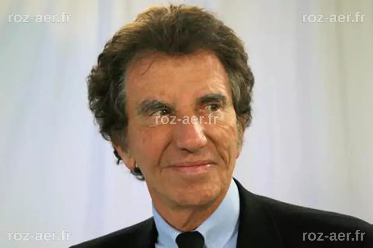 Jack Lang et la Chirurgie : Innovations et Réflexions sur un Parcours Médical