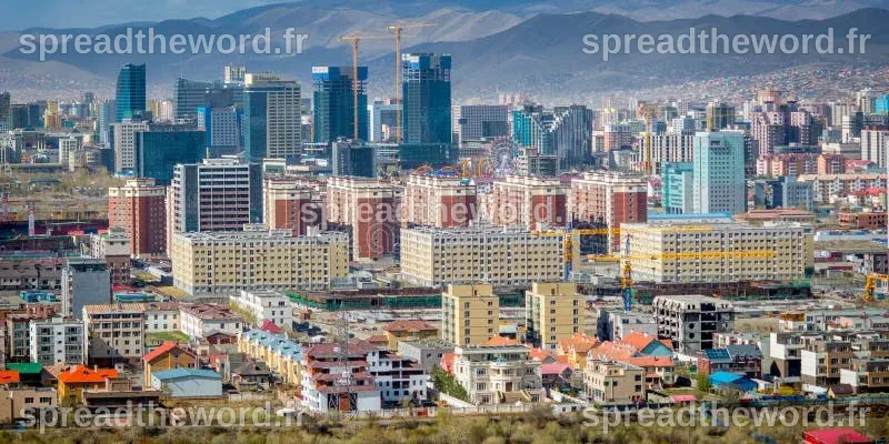 Oulan-Bator, La Capitale De La Mongolie Panorama De Ville Sur Le Fond ...