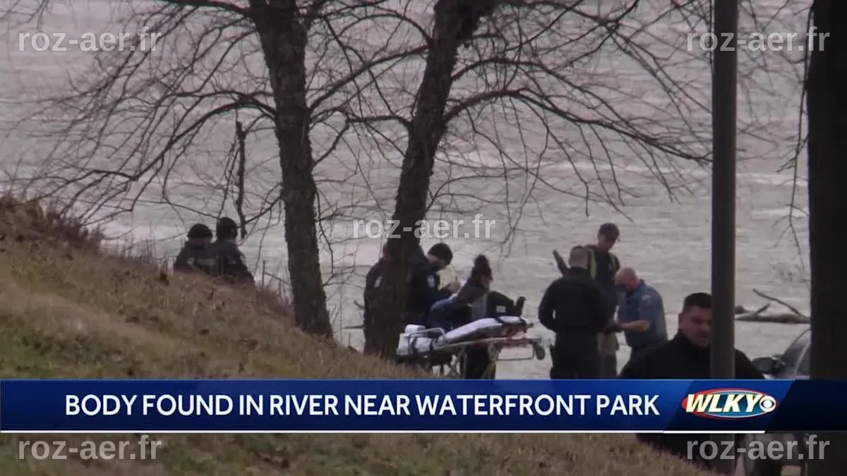 Body found in Ohio River recovered by police