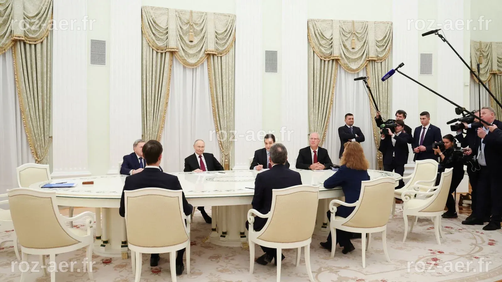 Putin sits across from US envoy Steve Witkoff as peace talks begin in ...