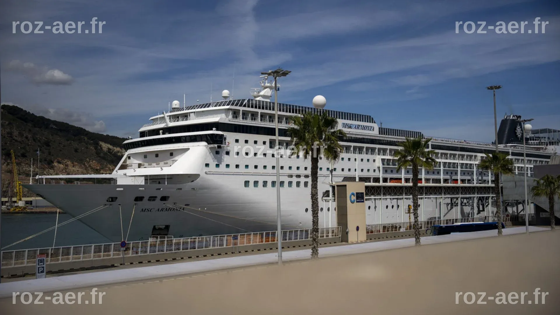 Hantavirus : Le navire de croisière MV « Hondius » accoste à Granadilla, les cinq passagers français rapatriés